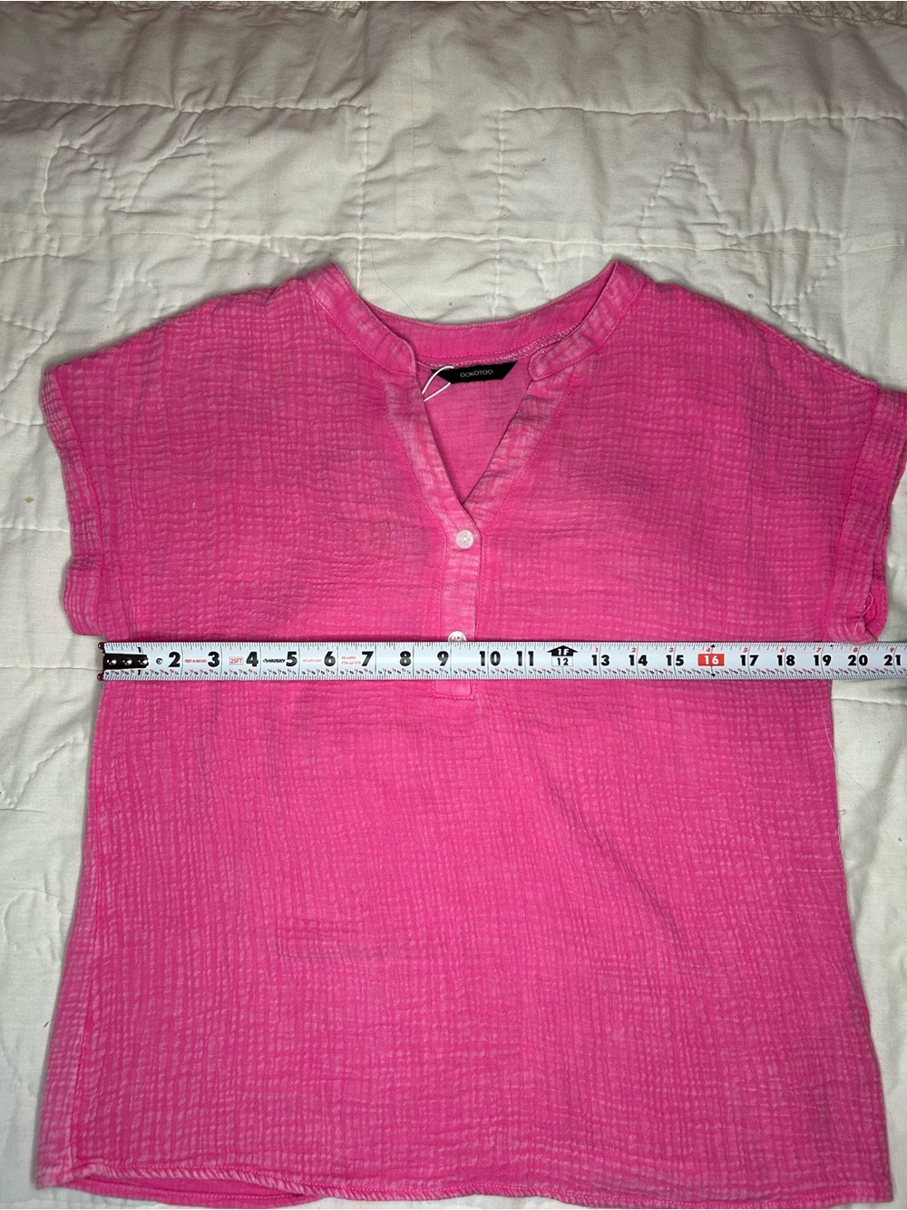 Women's Short-Sleeve Textured Blouse in Bright Pink 100% cotton
